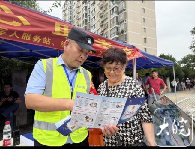合肥63歲男子連續(xù)護(hù)考15年 每年中高考我都在