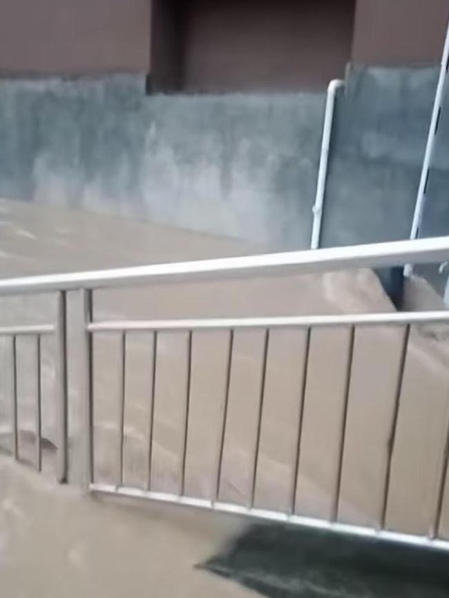 湖南龍山縣600余戶房屋被淹 特大暴雨引發(fā)災(zāi)情