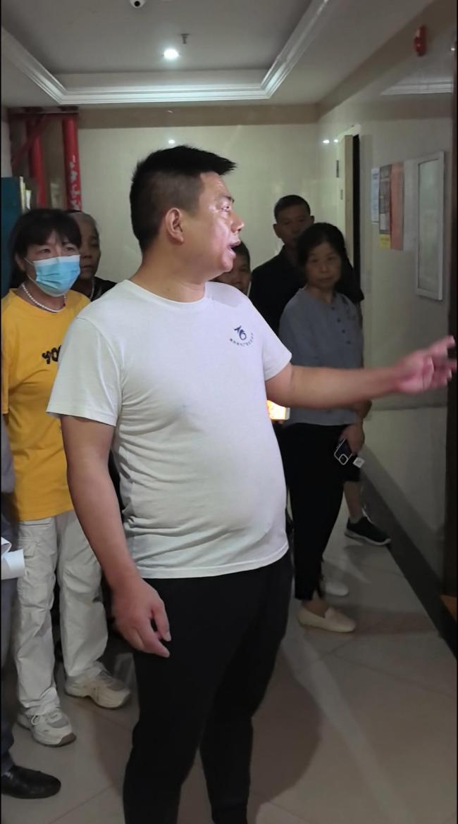業(yè)主反對動用維修基金 物業(yè)關(guān)停電梯 安全隱患引爭議