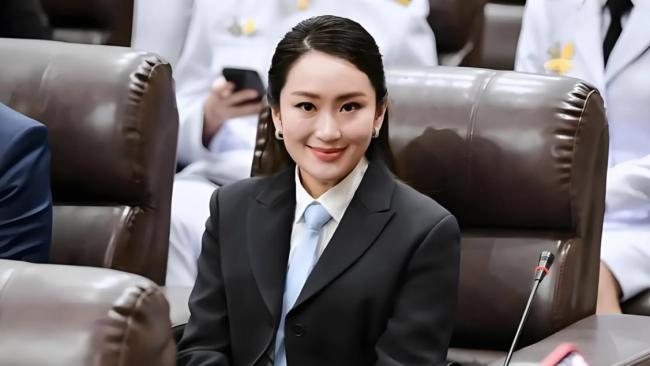 泰国民众举行示威要求佩通坦下台 录音泄露引发抗议浪潮