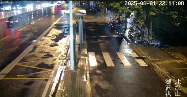 男子嫌機(jī)票太貴 連偷8輛車當(dāng)坐駕 偷車北上鬧劇落幕