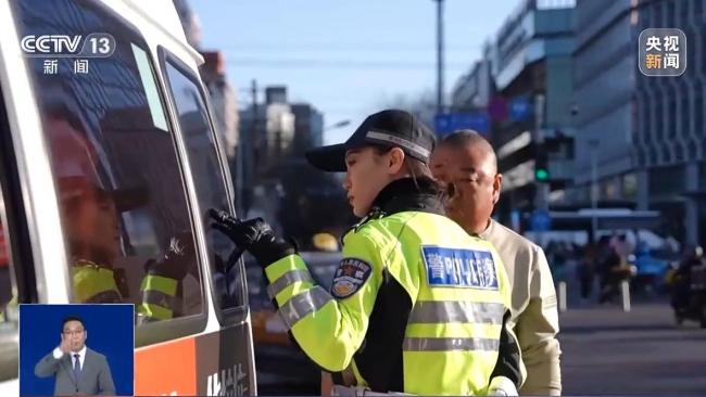 这支巾帼“交警铁骑队”，又酷又飒还专业！