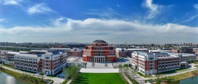 宁波民办高校回应学费9.6万 高起点研究型大学引发热议