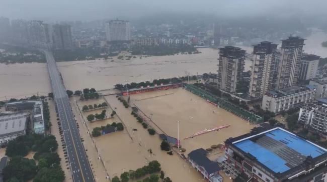 航拍：贵州榕江城区大面积被淹 防汛应急响应升级