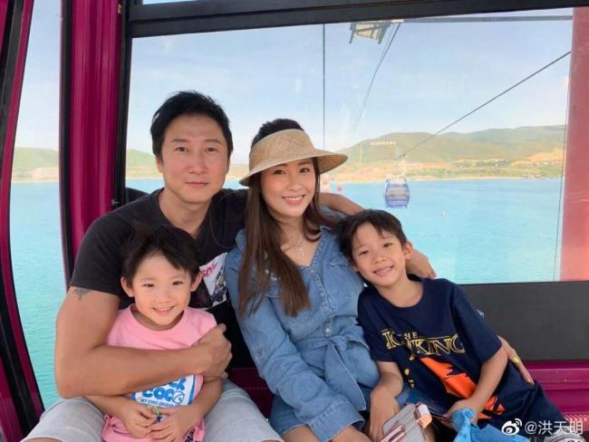 洪金宝儿子儿媳否认出轨传闻 律师声明辟谣