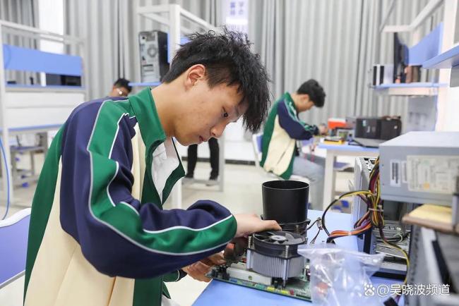 “職業(yè)大學”熱下，1335萬高考生何去何從,？