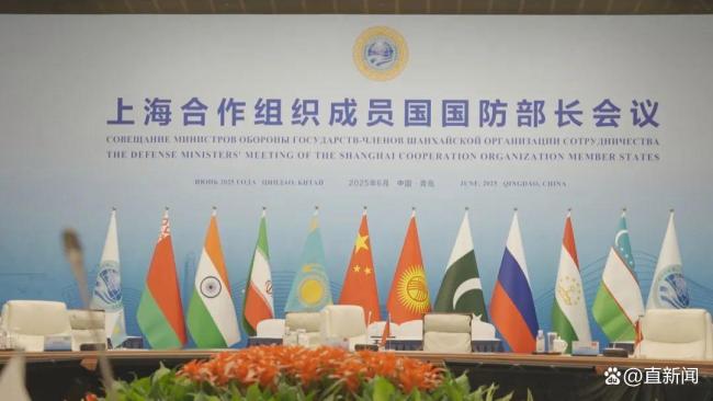 巴基斯坦防長：中巴是兄弟 共話地區(qū)和平穩(wěn)定