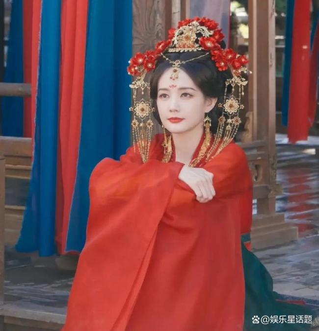 《书卷一梦》穿书题材脑洞翻开 滚筒式穿越引爆全网