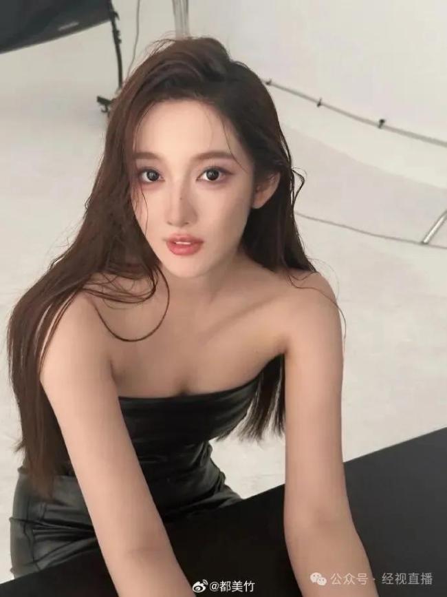 单亲妈妈朱女士称被都美竹骗20万已报案 争议再起引发关注