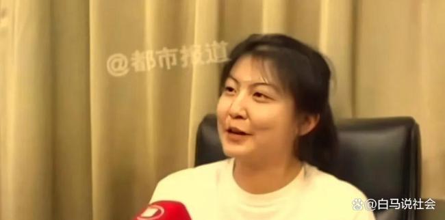 高考724分女生：平时数学也常满分，裸眼女状元逆袭成功