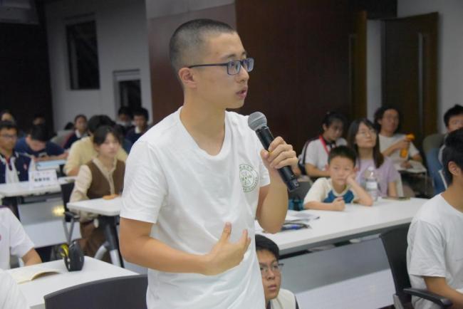 在一所理工科“雙一流”大學(xué),，做人文院“唯二”的學(xué)生 特殊的文科之旅