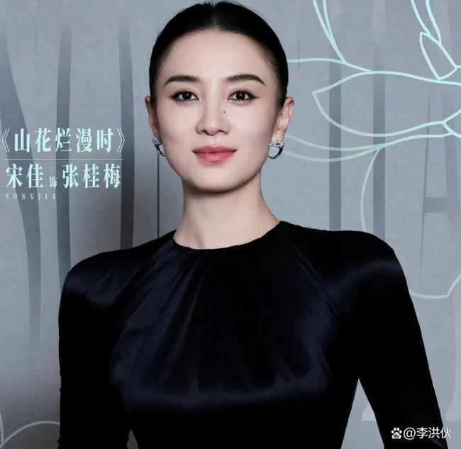 这届白玉兰奖是女演员的友情局 姐妹情深共辉煌