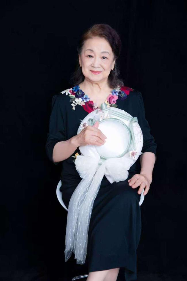 90歲婚紗設(shè)計(jì)師守護(hù)中式婚禮文化 喚起傳統(tǒng)婚俗尊重