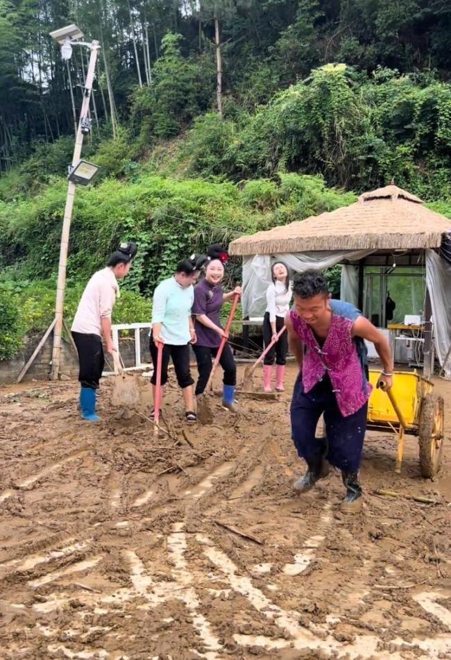 “东方牛”驰援榕江后自家基地被淹 善举遇困