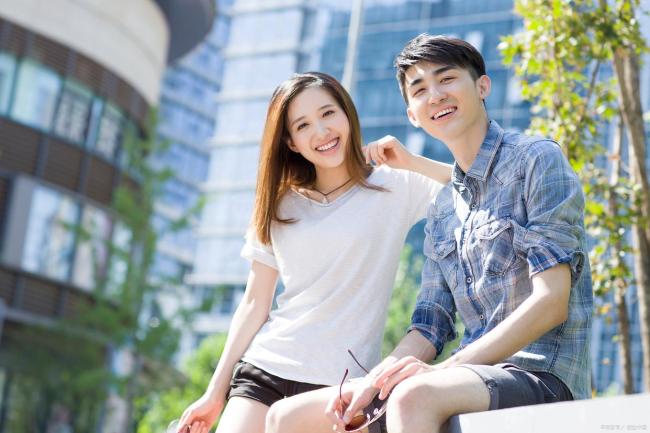 明恋和暗恋，哪个更痛苦？