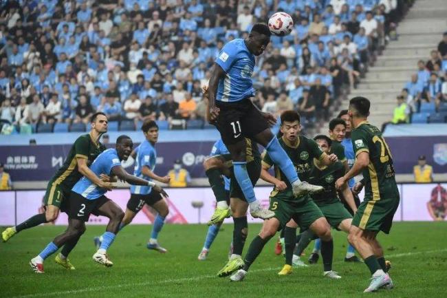 马莱莱头球制胜 大连英博1-0浙江