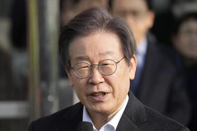 大V：李在明相比尹锡悦手段老练很多 重民生稳经济