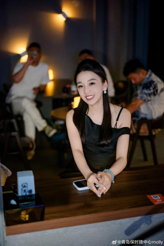 两年340台！保时捷女销冠牟倩文再成半年度销冠，此前因被造黄谣报警 实力与挑战并存