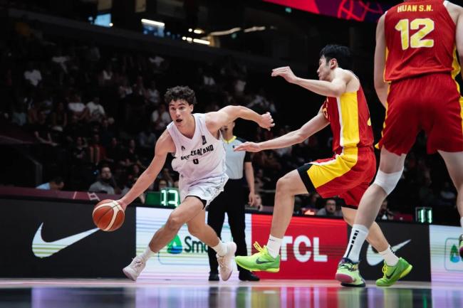 中國(guó)U19男籃無(wú)緣八強(qiáng) 拼盡全力仍落敗