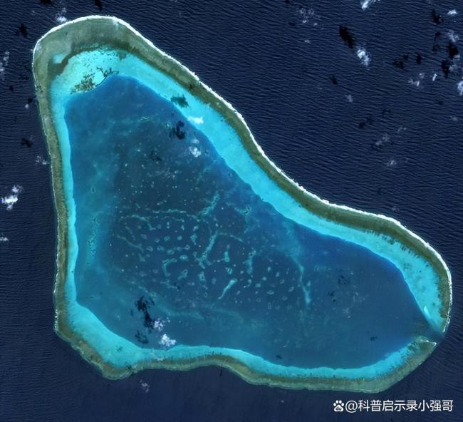 歼16战机到底有多强悍 2打7空中对峙胜出