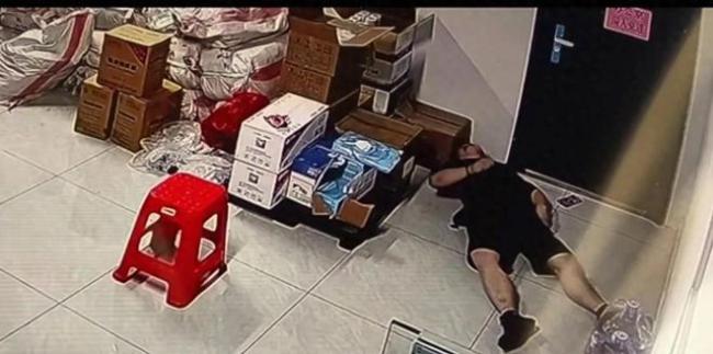 男子在公司突发脑梗两天后才被发现 年轻生命猝逝警钟