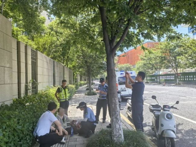 老人剛到杭州就熱暈被送回東北 高溫天氣需警惕