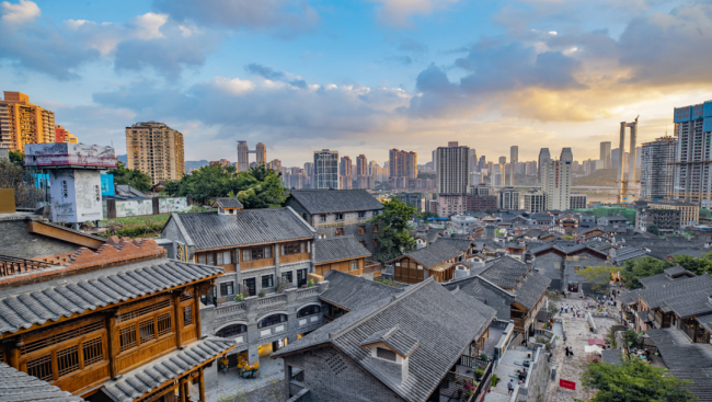 一座自帶“電影濾鏡”的城市 重慶也太出片了