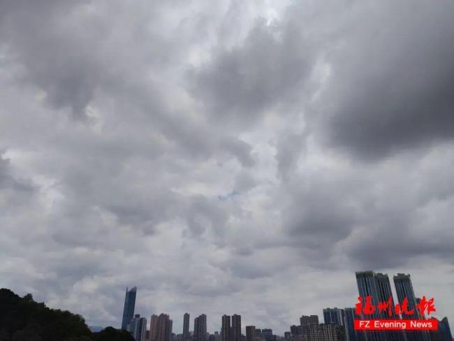 4号台风丹娜丝或将生成 福建启动防台风IV级应急响应