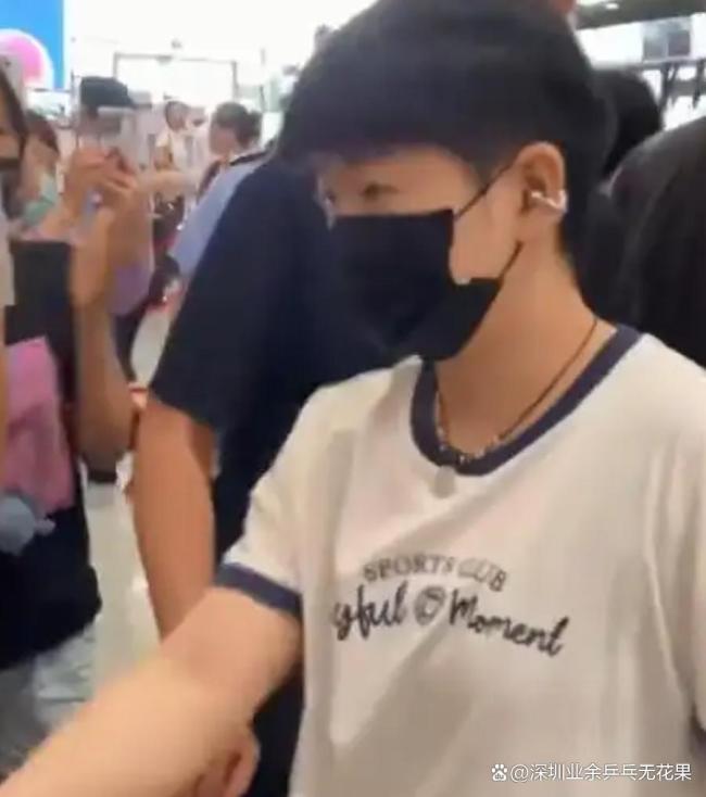 孙颖莎又贡献表情包了 萌态引粉丝喜爱