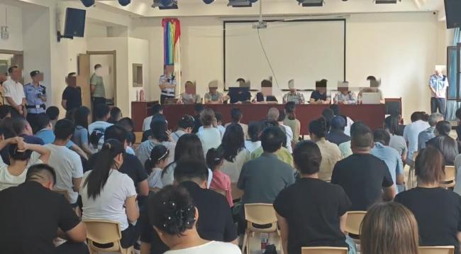 血铅异常幼儿确诊 疑似“毒源”曝光 添加剂超标引发关注