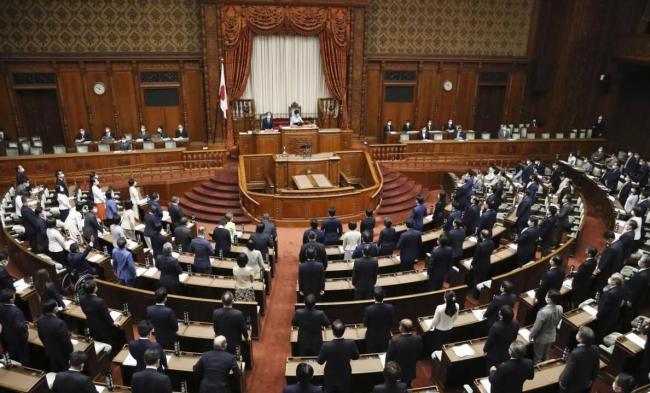 日本亮“击落无人机”新规，钓鱼岛火药味骤浓！就是针对中国