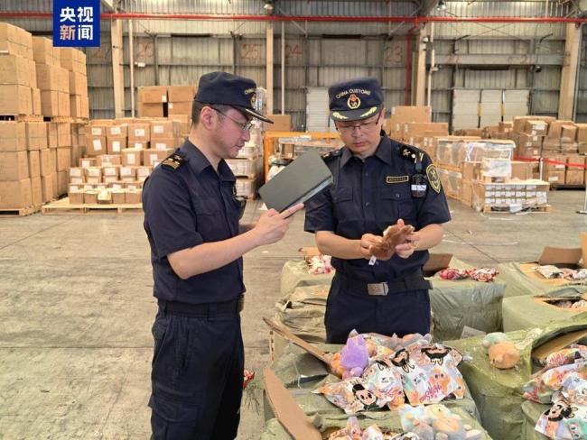 Labubu盜版泛濫鉆了什么空子 仿制門(mén)檻低利潤(rùn)高