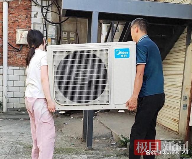 15歲女生暑假幫父親裝空調(diào)走紅