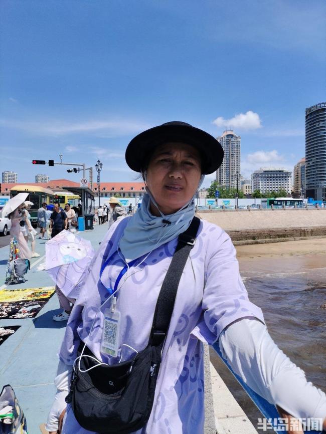 女孩跳海撿手機(jī)溺水路人救人 1分鐘搶回生命
