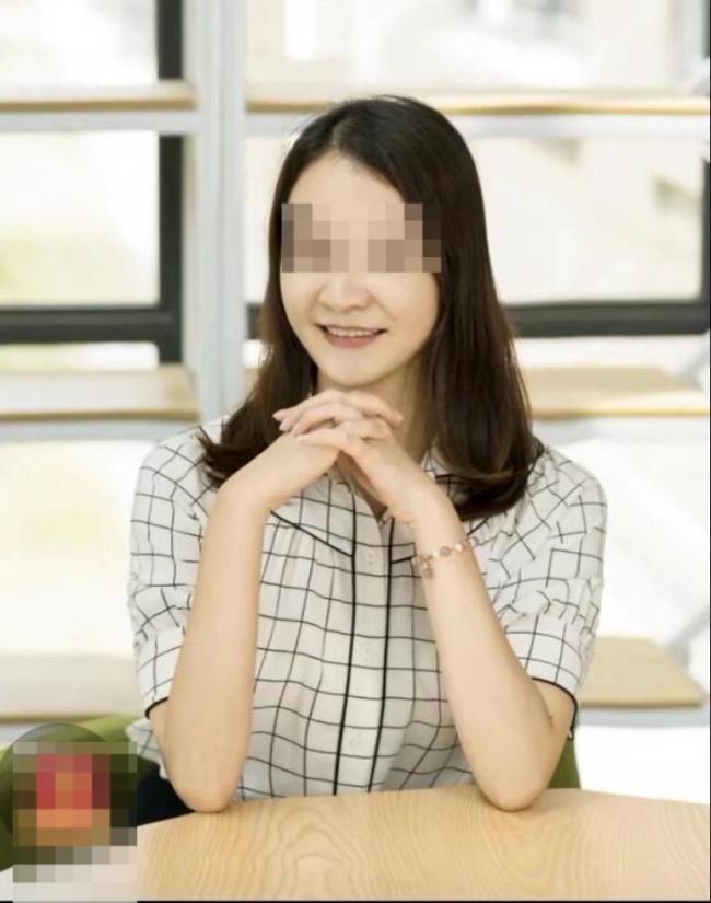 女校长涉嫌诈骗数千万后跳江身亡