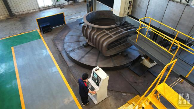 时政新闻眼丨如何率先蹚出一条新路，习近平山西考察作出部署