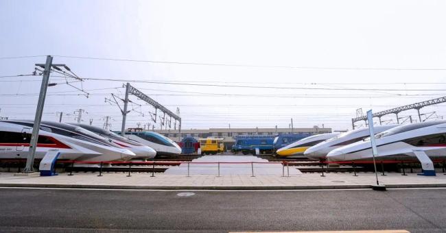 “最強(qiáng)陣容”曝光,！這才是超級停車場！