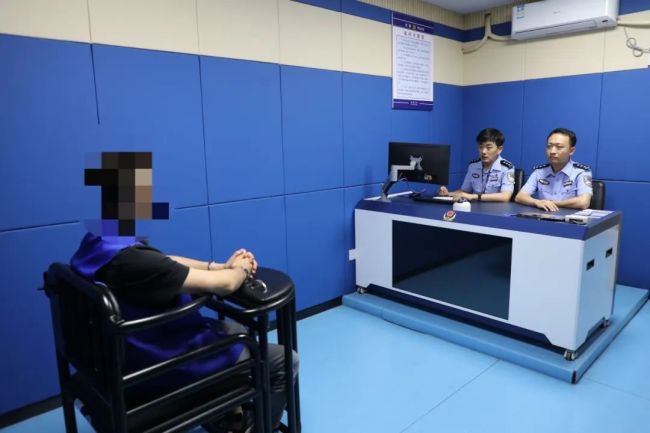 14名男子輪流扮演網(wǎng)戀女友詐騙被抓 團伙分工明確行騙