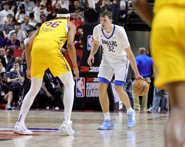 如何看NBA新科狀元弗拉格首秀表現(xiàn) 全能數(shù)據(jù)初現(xiàn)鋒芒