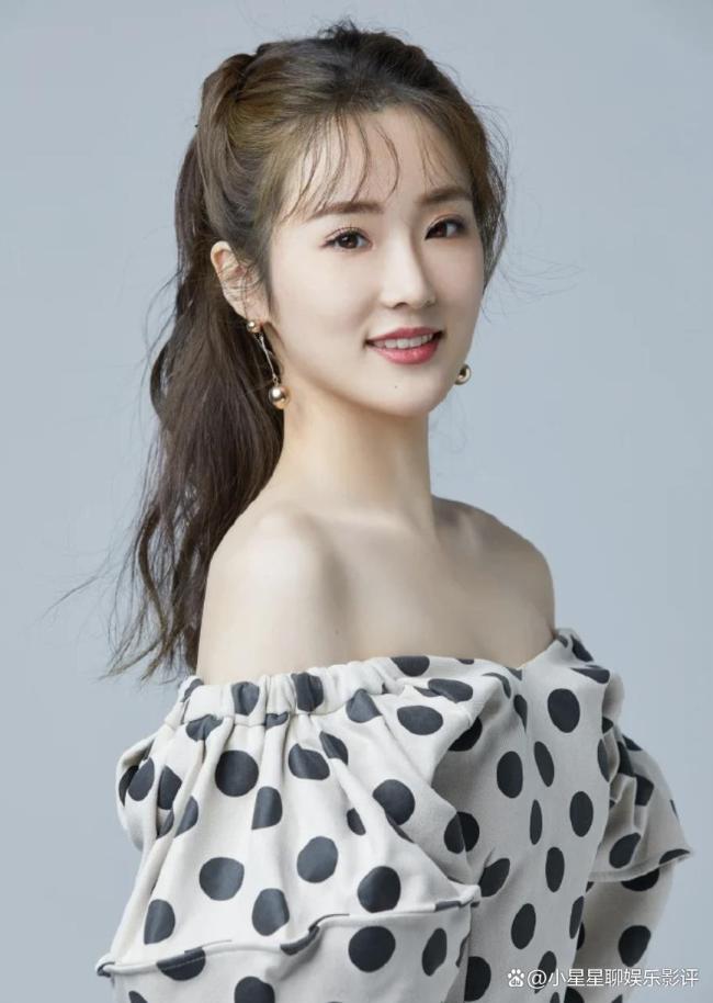 張凱麗女兒晉級(jí)全國(guó)12強(qiáng) 爭(zhēng)議與期待并存