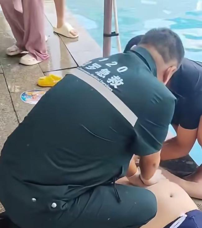 湖南一少年在游泳館觸電身亡