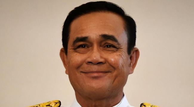 媒体人：佩通坦只剩三种结局 政治风暴突袭