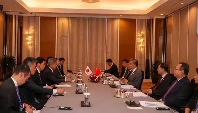 大V：中国给了特朗普沉重一击 全球反击格局成型