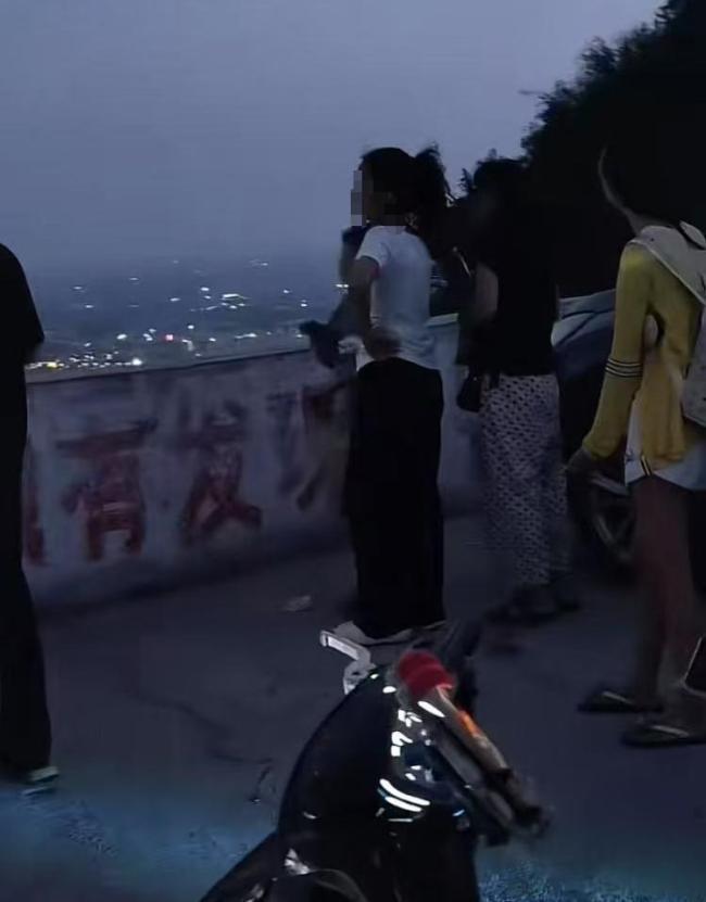 河南辉县交警回应鬼火少年道沿飙车 将加强现场执法检查