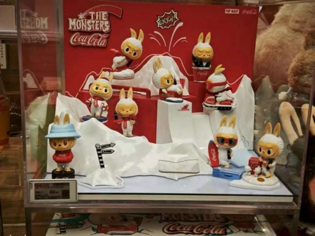 人民日报访泡泡玛特创始人王宁 潮玩文化走向世界