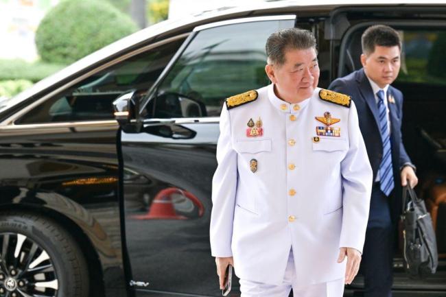 泰国公布伤亡人数！泰军方称再次空袭柬埔寨军事设施！中使馆发布提醒 边境口岸关闭