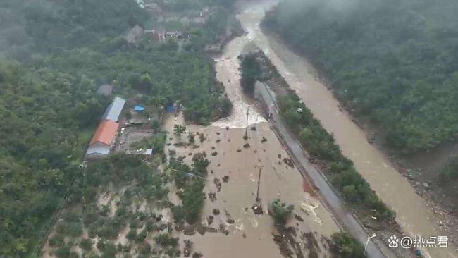 北京暴雨致养老中心被淹 消防救援 生死时速救援行动