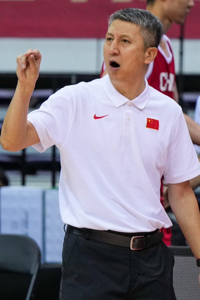 郭士强谈中国男篮出征亚洲杯 年轻队员迎挑战