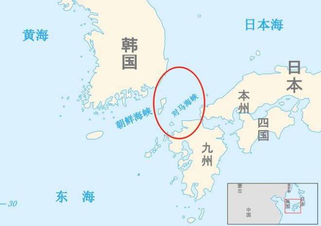 歼20飞越对马海峡美日韩为何没反应 隐身优势凸显