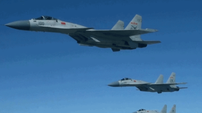 當殲-35與殲-15T“配合雙打”，戰鬥力拉滿！